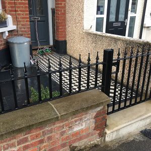 metal-railing-with-addition-of-victorian-outdoor-tiles-london